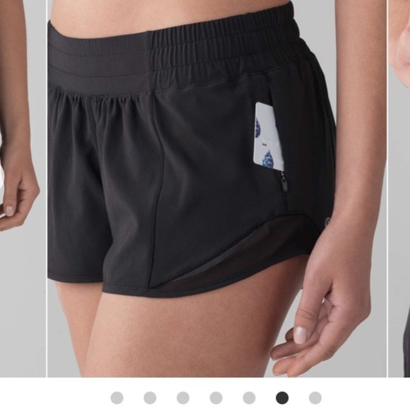 Lululemon Hotty Hot Short II *2.5"
Black Sz 8 - Picture 5 of 15